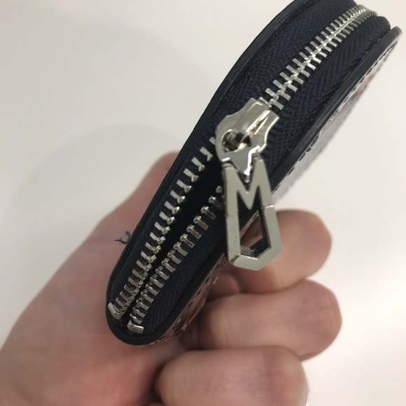 Marc Jacobs metallic blue distressed coin wallet - Picture 4 of 4